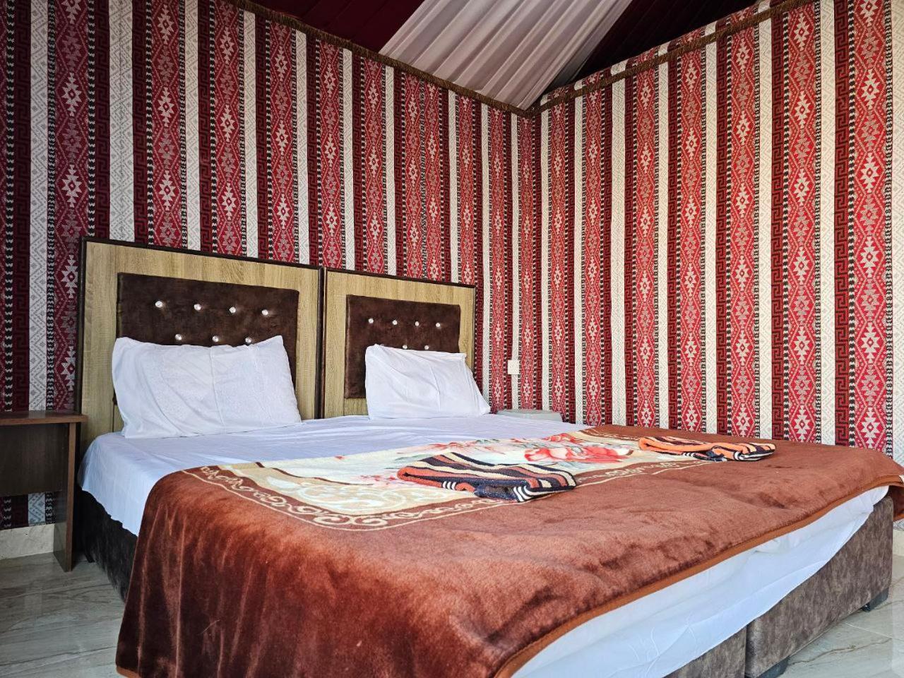 Bed and Breakfast Beduin Star Trail Camp Вади-Рам Экстерьер фото