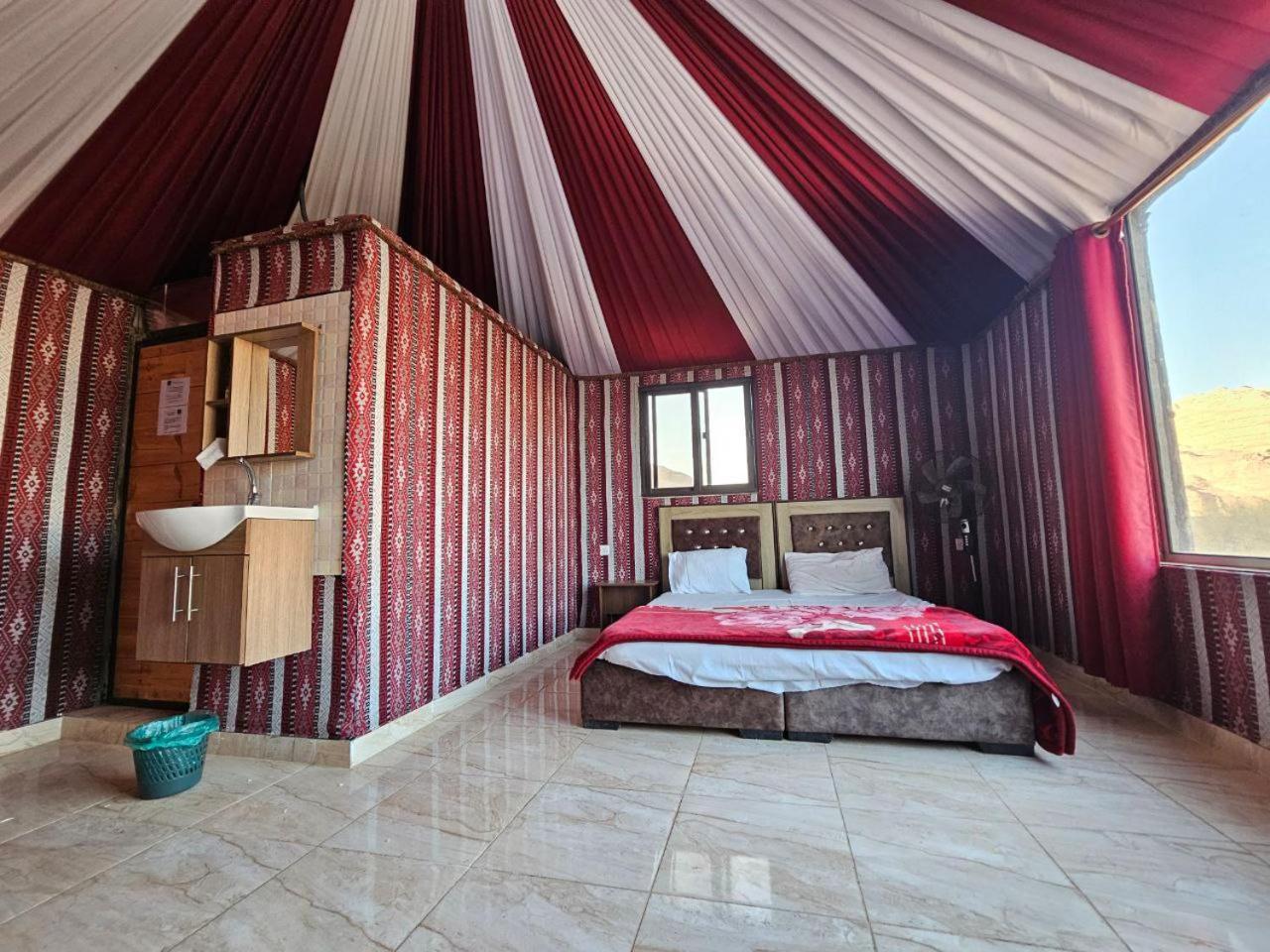 Bed and Breakfast Beduin Star Trail Camp Вади-Рам Экстерьер фото